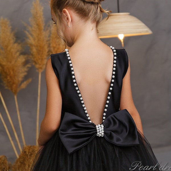 Robe de fille de fleur noire, robe de fille de tulle, robe de fille avec des perles, robe de fille noire, robe de petite fille, robe de fille de tutu, robe de fille d'anniversaire