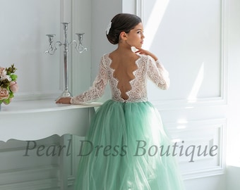 Boho Blumenmädchen Kleid, Tüll Blumenmädchen Kleid, Salbei Grün Blumenmädchen Kleid, rustikale Mädchen Kleid, Baby Hochzeit Kleid, Mädchen Party Kleid