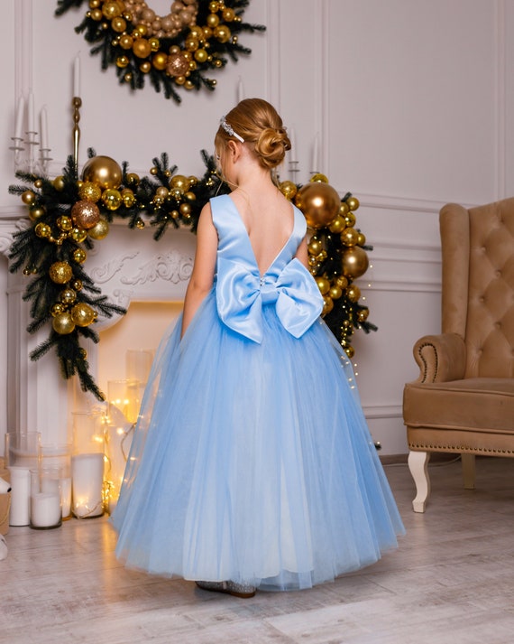 Satin & Tulle Scoop Neckline Ball Gown Flower Girl Dresses With Handmade Flowers Satin & Tulle Scoop Neckline Ball Gown Flower Girl Dresses With Handmade Flowers