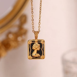 Vintage Black Enamel Elizabeth Queen Figure Pendant 18k Gold Chains Necklace, Portrait Necklace