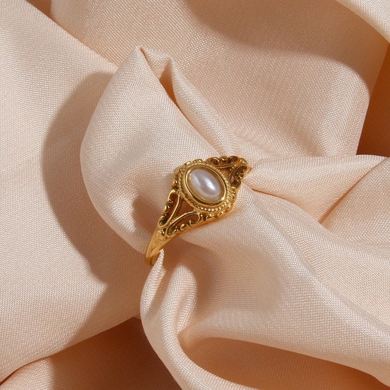 Vintage 1950 5.57ct Amethyst Filigree Diamond 14k Yellow Gold Ring -  petersuchyjewelers