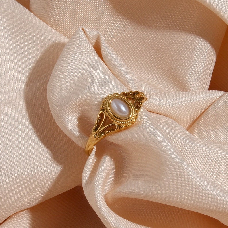 Vintage Style Single freshwater pearl ring, Fresh Water Pearl Victorian Gold Ring, 18k Gold Plated, Vintage Pearl Ring 