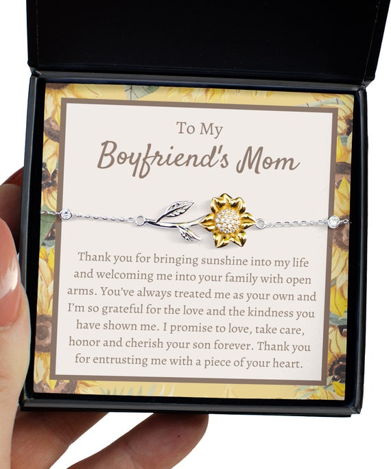 Gift ideas for cheap my boyfriends mom