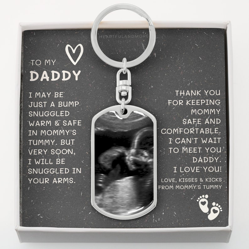 Regalo per la prima volta papà, regalo per il nuovo papà, regalo per la festa del papà da Baby Bump, regalo ad ultrasuoni, portachiavi con foto di gravidanza, portachiavi con foto personalizzata immagine 1