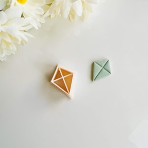 Kite Clay Cutter (Embossing) | Beach Kite Cutter | Summer Clay Cutter | Spring Clay Earring Cutter | Polymer Clay Tool | Stud Cutter
