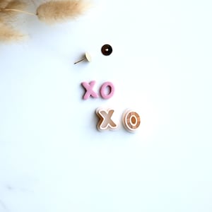 XO Mini cortador de arcilla (tamaño de pernos - juego de 2 piezas) / Cortadores de arcilla del Día de San Valentín / Cortadores de arcilla en relieve / Micro cortadores de San Valentín