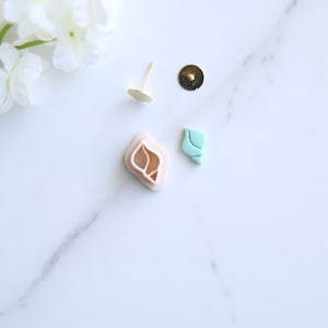 Conch Shell Mini Clay Cutter (Stud Size) | Sea Shell Cutter | Summer Clay Cutter | Beach Clay Earring Cutter | Embossing Polymer Clay Tool