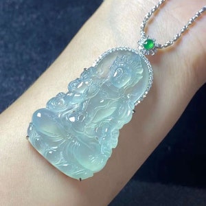 Jade pendant 18K solid gold Beautiful Jade pendant icy Jade set in 18K white solid gold.