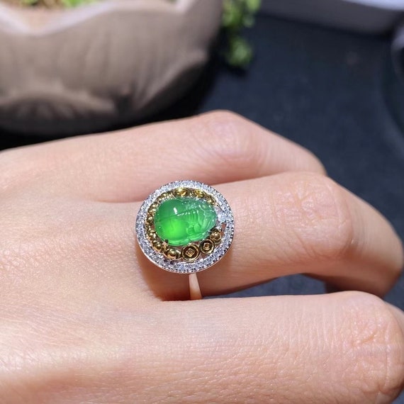 希少な翡翠リング 天然グリーンジェダイト 18K ゴールド 天然