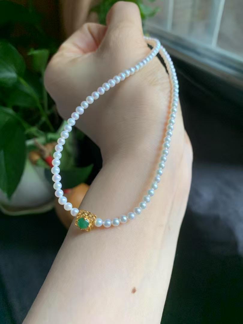 Collana rotonda di perline - Italia