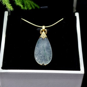 Jade pendant 18K solid gold beautiful Icy Jade set in 18K yellow solid gold with natural diamonds icy white jade pendant certified 翡翠吊坠