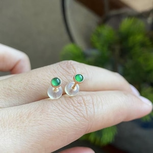 Brincos de Jade Verde - Brincos de Jadeíta Gelada - Cabochões de Jade cravejados em Ouro Sólido 18K - Jade Certificado