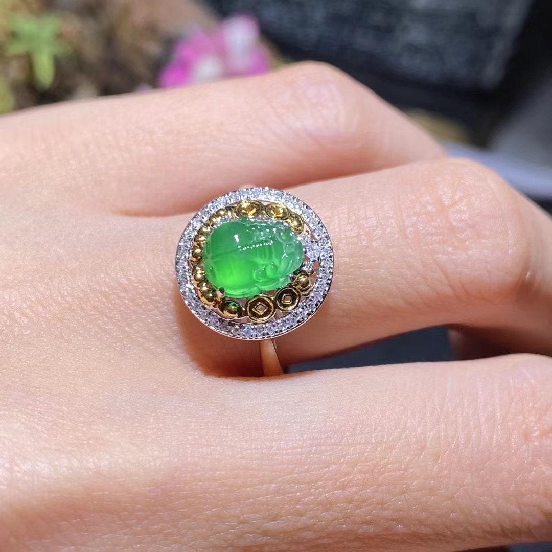 希少な翡翠リング 天然グリーンジェダイト 18K ゴールド 天然