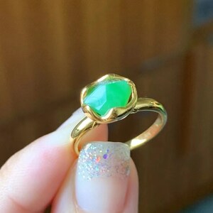 Jade shard ring natural apple green jadeite statement ring 18k yellow gold certified