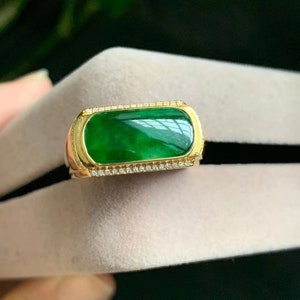 Jade ring 18K solid gold Beautiful natural Icy green jadeite in 18K solid gold setting.
