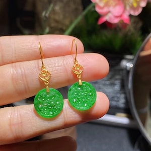 Carved jade earrings natural green jadeite 18k yellow gold natural diamonds with certificate
