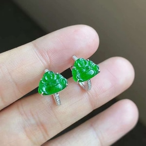 Jade earrings / natural type-A jadeite / green jade / with certificate