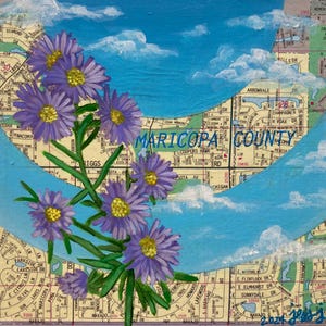 Asters op een heldere dag - Origineel schilderij 6 x 6" op kaart van Arizona - Asterbloemen met blauwe lucht en wolken - handgeschilderd op houten paneel