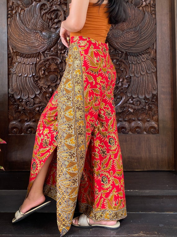 Red Ethnic Batik Wrap Pants, Bali Trousers, Floral Patterns, Bali Beach  Pants, Summer Pants, Festival Trousers, Batik Pants -  Canada