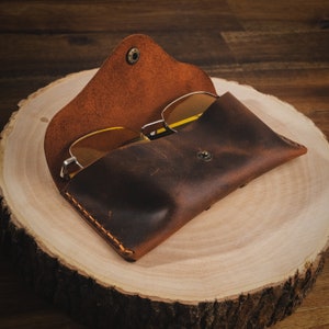 Personalized Leather glasses case, Custom Leather glasses case, Sunglass Case, Eyeglass case, Father&#39;s day gift, gift for him, gift for her