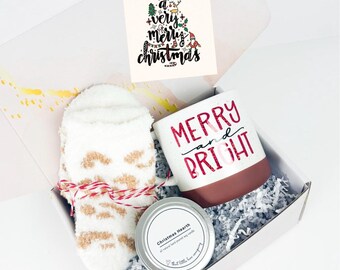 Christmas Gift, Merry and Bright, Gift for her, Employee Gift, Personalized Gift, Coffee Mug Gift, Employee Christmas Gift, Christmas Candle