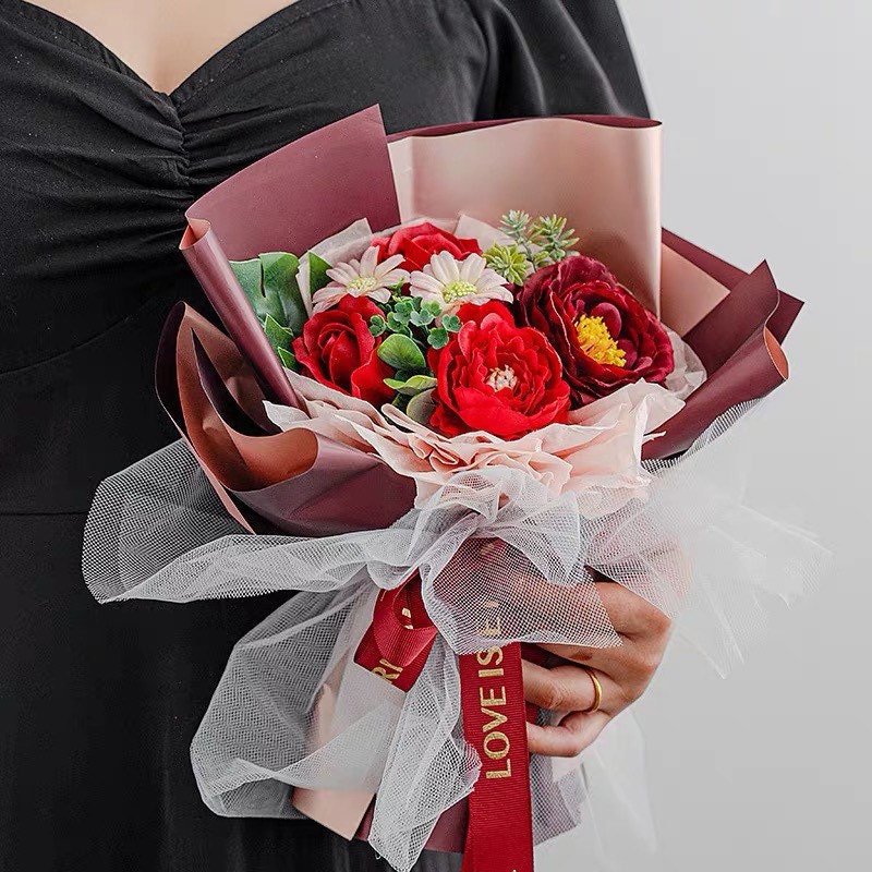 Small fragrant bouquet/Chanel bouquet/Valentine's Day bouquet/soap  flower/fragrance bouquet/everlasting flower gift box