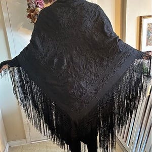 Rare Antique 1920 HUGE Black heavily hand-embroidered silk Chinese Canton de Manila PIANO SHAWL 58X58&quot; + fringe in excellent condition.