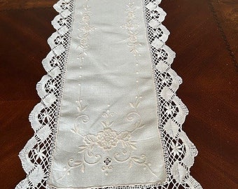 Lovely antique table runner Madeira hand-embroidered with handmade lace 40X13. Made circa 1950 in excellent condition.