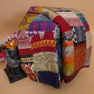 Indiskt sidenlapptäcke Kantha-täcke Handgjort täcke Mysigt filt Vintage-överkast Bohemiskt överkast Sängkläder
