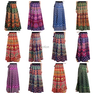 Puede incluir: Doce faldas largas de envolver de diferentes colores con varios patrones. Las faldas están hechas de algodón y tienen un cierre de corbata. Las faldas son de diferentes colores y patrones, incluyendo diseños florales, paisley y geométricos.