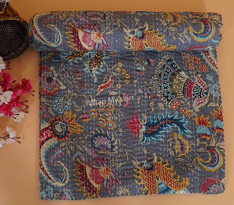 New Cotton Hand Stitched Quilt Kantha Throw Indian quilted bedding bedspread Bohemian Quilt Comforter Gifts Quilt Grey