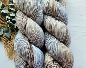 HARMONIE hand-dyed 4-ply sock yarn