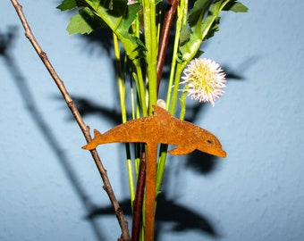 Dauphins en bouchons de fleurs - décoration de jardin - fleurs séchées - patine - art du jardin - décoration de jardin - cadeau