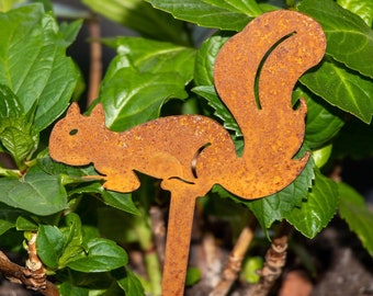 Squirrel flower stakes as garden decoration - dried flowers - rusted metal - garden art - garden ornaments - gift - Easter