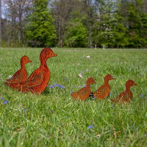 Enten als Gartendeko Edelrost Gartenkunst Muttertag Gartenschmuck Geschenk Idee ER und SIE klein, mittel, groß oder als Familie Bild 1