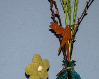 Hummingbird plug flowers as garden decoration - dried flowers - patina - garden art - garden decoration - gift