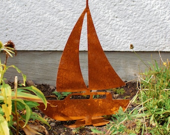 Rusty metal sailboat – garden decoration – rusty metal figure for balcony & terrace