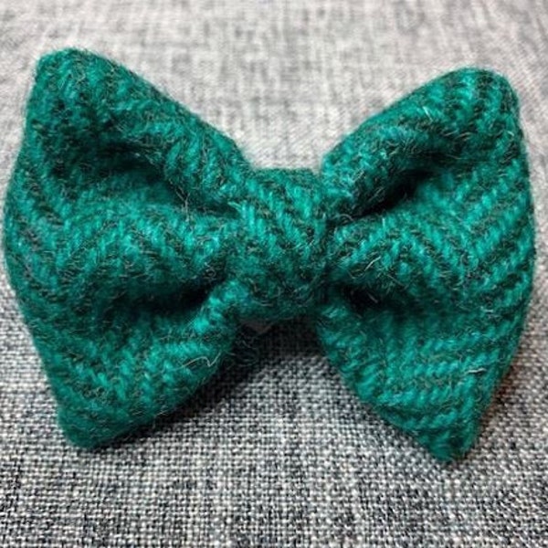 Luxury Harris Tweed Dog Bow Tie - Green Herringbone