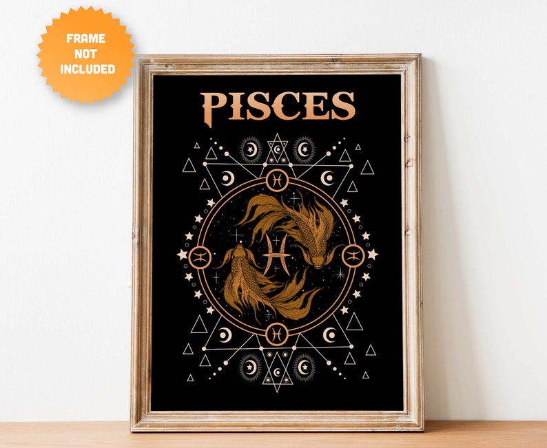 Puede incluir: Una impresi&oacute;n de arte imprimible en negro y dorado con la palabra "Piscis" en negrita. La impresi&oacute;n presenta una ilustraci&oacute;n estilizada de dos peces nadando en un c&iacute;rculo rodeado de formas geom&eacute;tricas y estrellas.