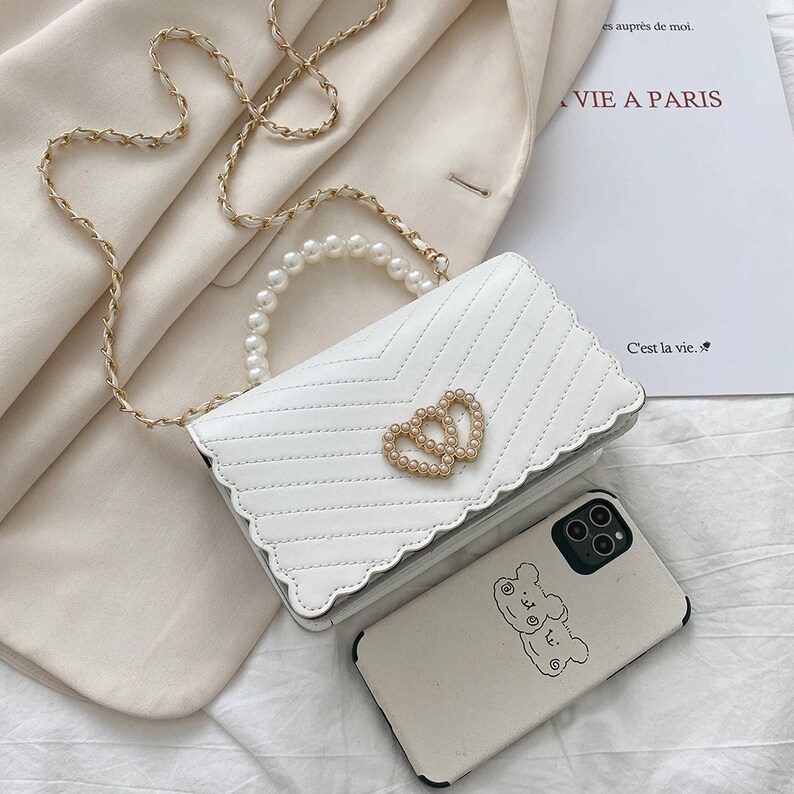 New Fashion Pearl Handle Messenger Bag Women PU Leather Elegant Love Heart Small Square Shoulder Crossbody Handbag For Women