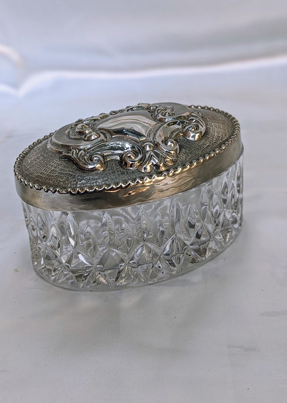 Vintage Crystal Vanity Trinket Box with Silverpla… - image 8