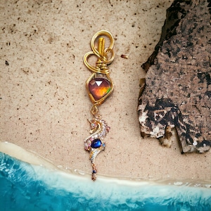 The Anaïa pendant necklace made with a sublime aurora opal.