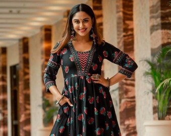 Indian Designer Wear Kurtis With Jeans 