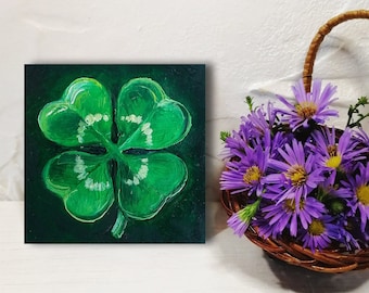 Four Leaf Clover Oil Painting: Lucky Shamrock Impasto Art