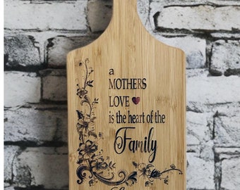Personalized Bamboo Cutting Board: Flowery Engraved Design