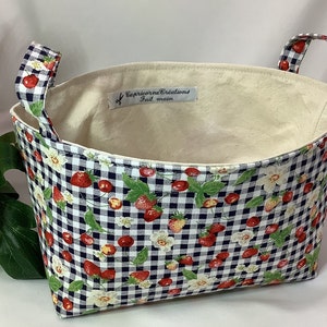 Large bread basket, kitchen storage, "Red fruit" patterns