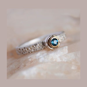Volcanic Blue Ring, unique piece made of pure silver 999.9, 18 K gold and palladium silver with a luminous blue tourmaline. image 4