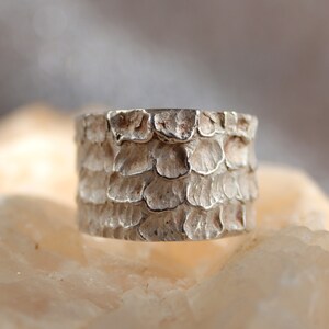 Ring &quot;Paleolítica II&quot; unique piece in pure silver 999