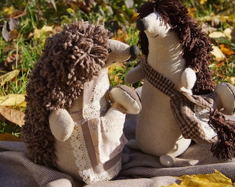 Peluche erizo, Erizo relleno, Erizo de lino, Peluche, Decoración del hogar, Erizo con setas y bolso, Regalo infantil