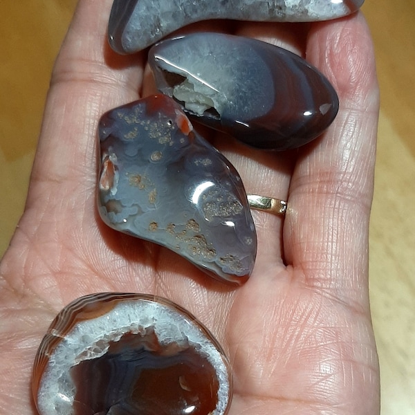 Queensland Agate - Agate Creek Agate - Queensland Australia - Pink banded Agate - Red Banded Agate - 4 Piece parcel - Tumbled Agates